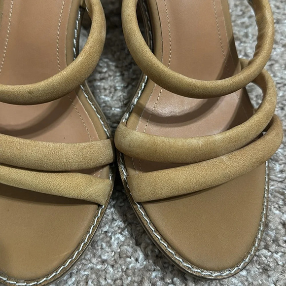 Alias Mae - Picture 3 of 7